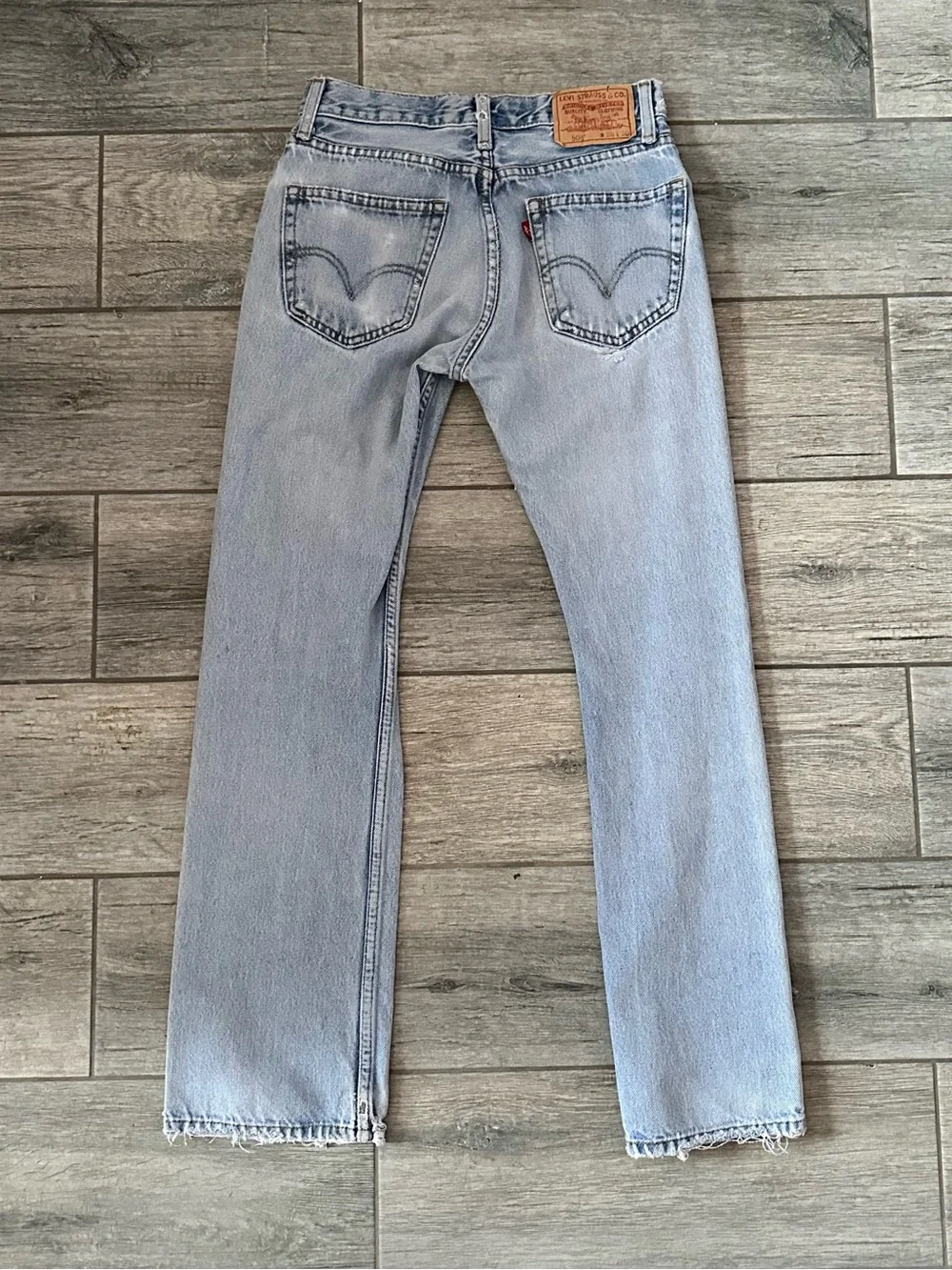 Vintage Levi’s 505 Distressed Straight Leg Jeans Light Wash 28x30
